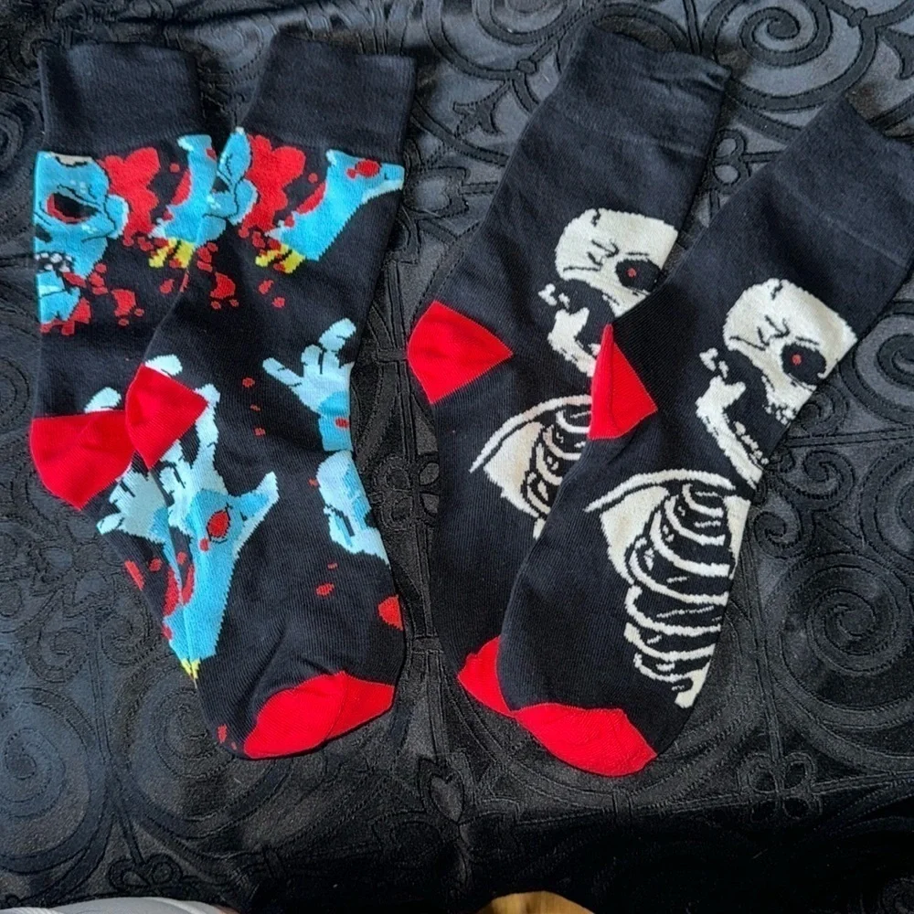 Two pack gothic skull socks